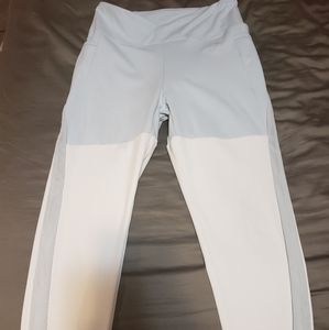 Nikki Blacketter × Gymshark leggings